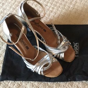 Alma Danza Passion Latin dance shoes